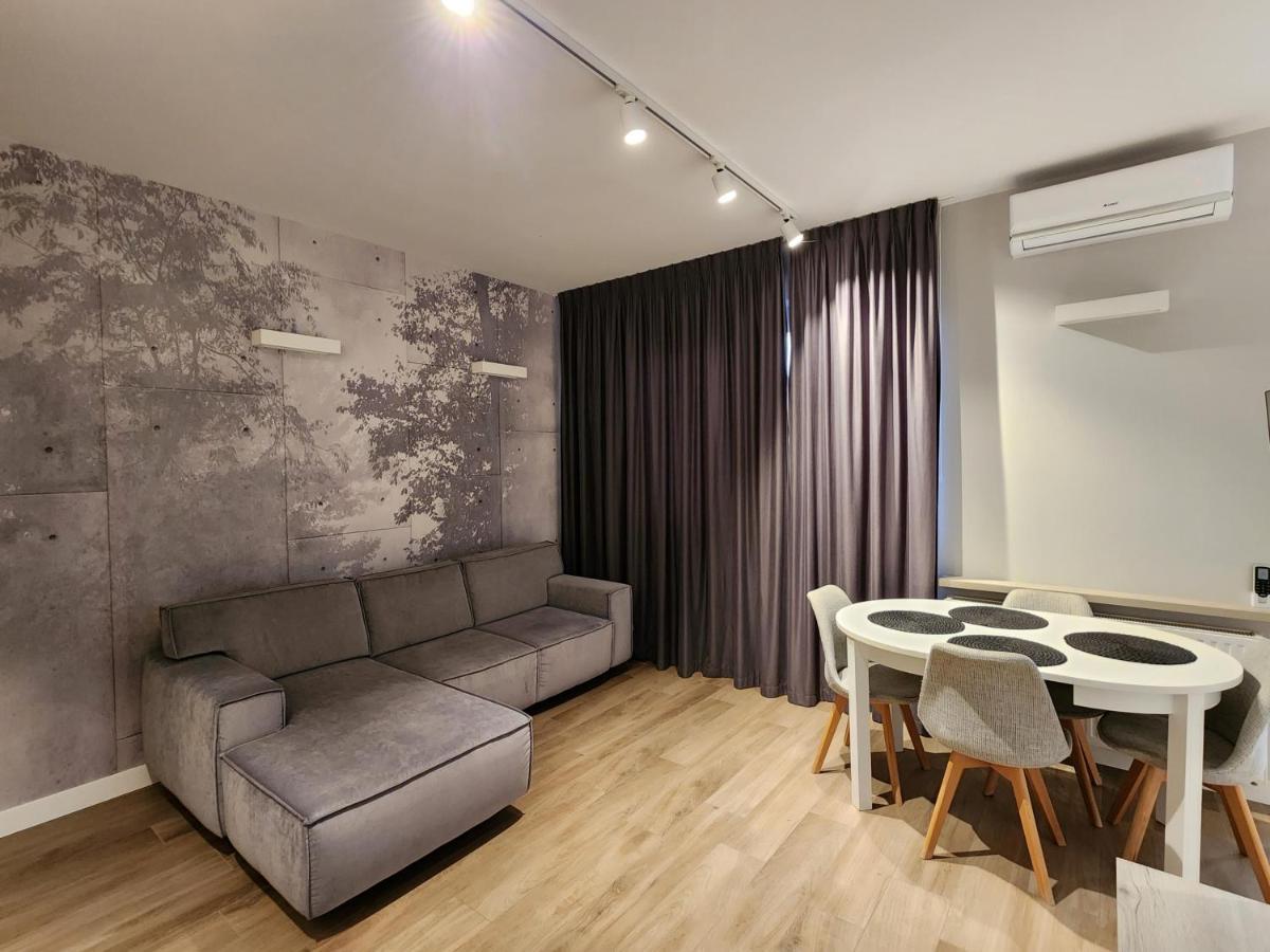 Nadmorski Dwor Modern Apartment กดัญสก์ ภายนอก รูปภาพ