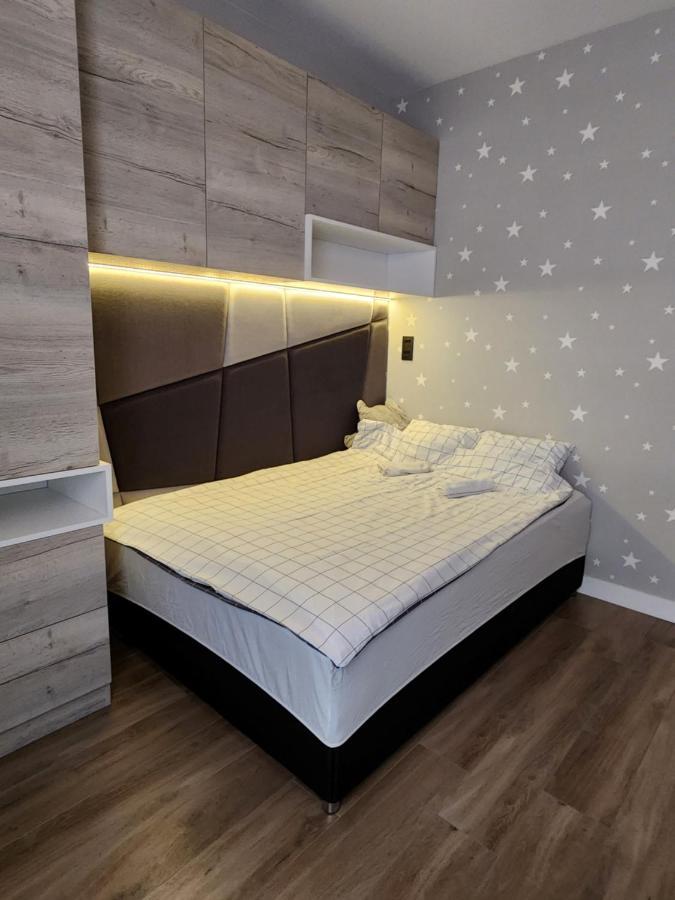 Nadmorski Dwor Modern Apartment กดัญสก์ ภายนอก รูปภาพ