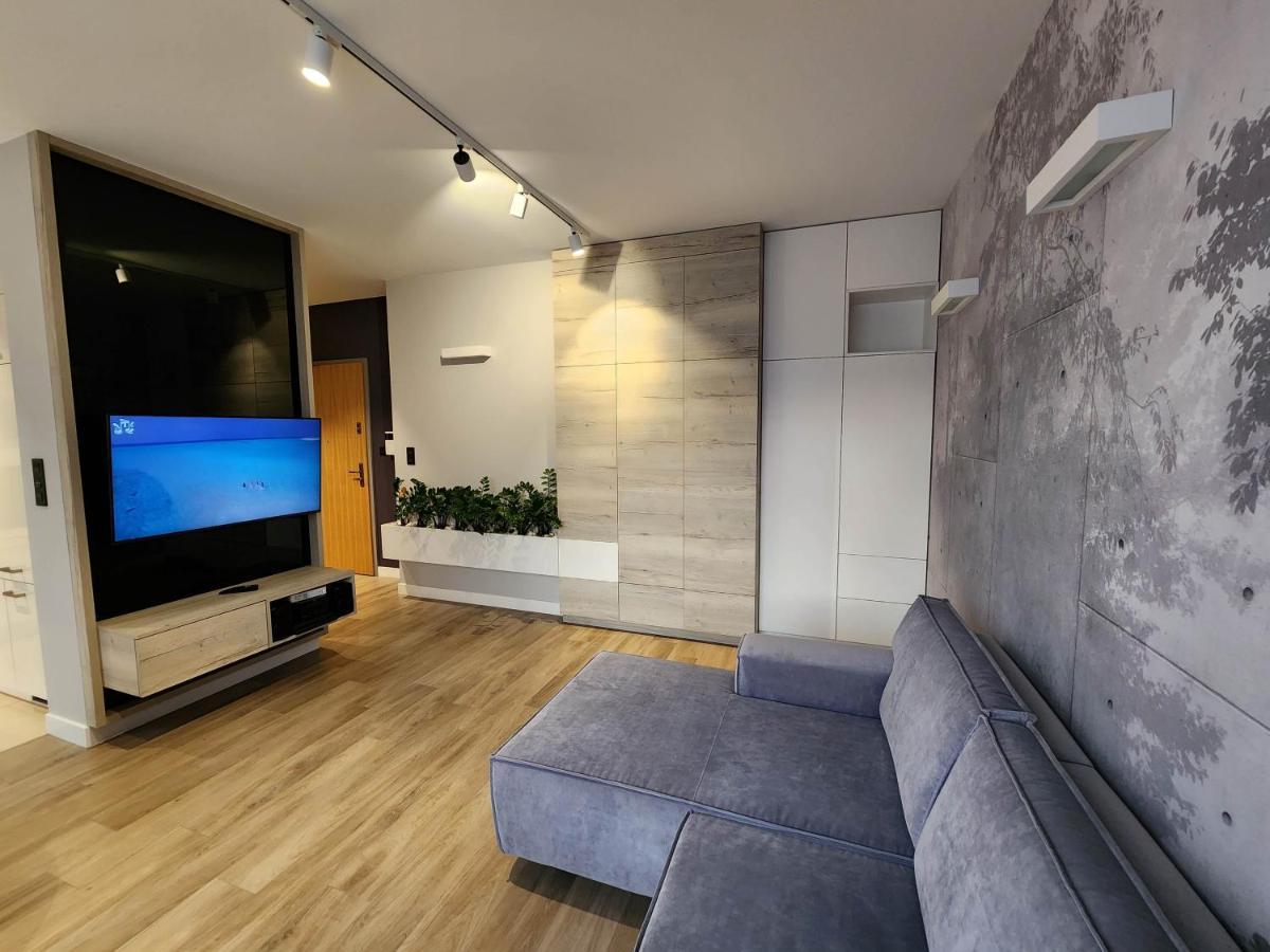Nadmorski Dwor Modern Apartment กดัญสก์ ภายนอก รูปภาพ